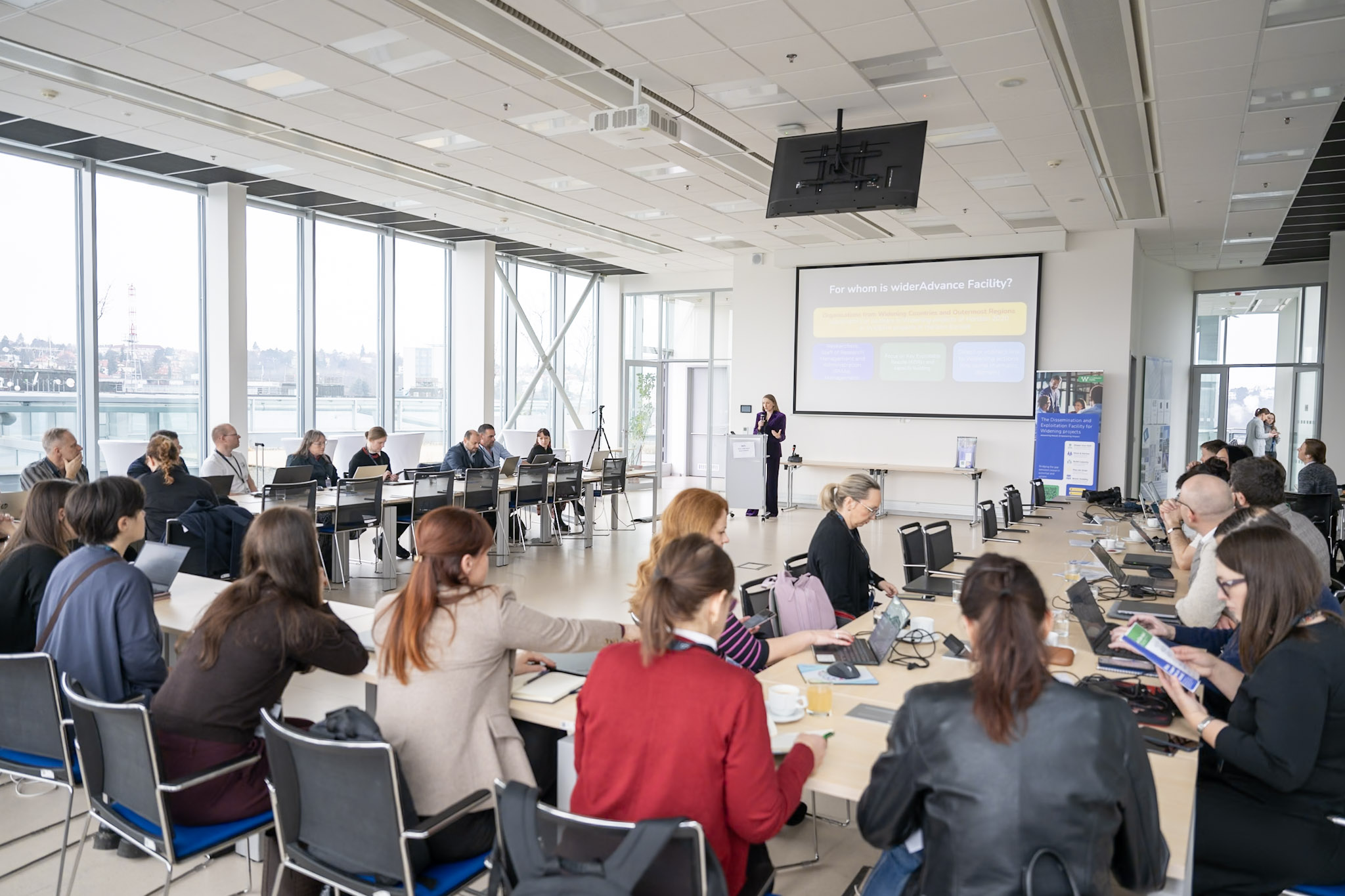 16 widerAdvance Prague 260211 5613